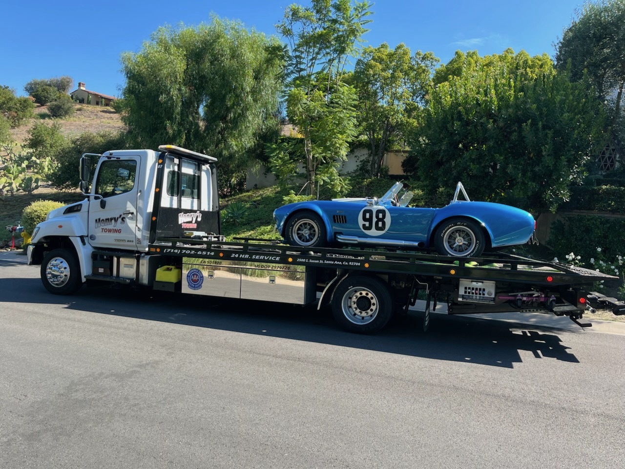 Henry's Towing Service cover