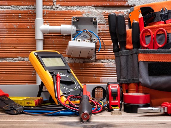 Pinnacle Electric Solutions cover