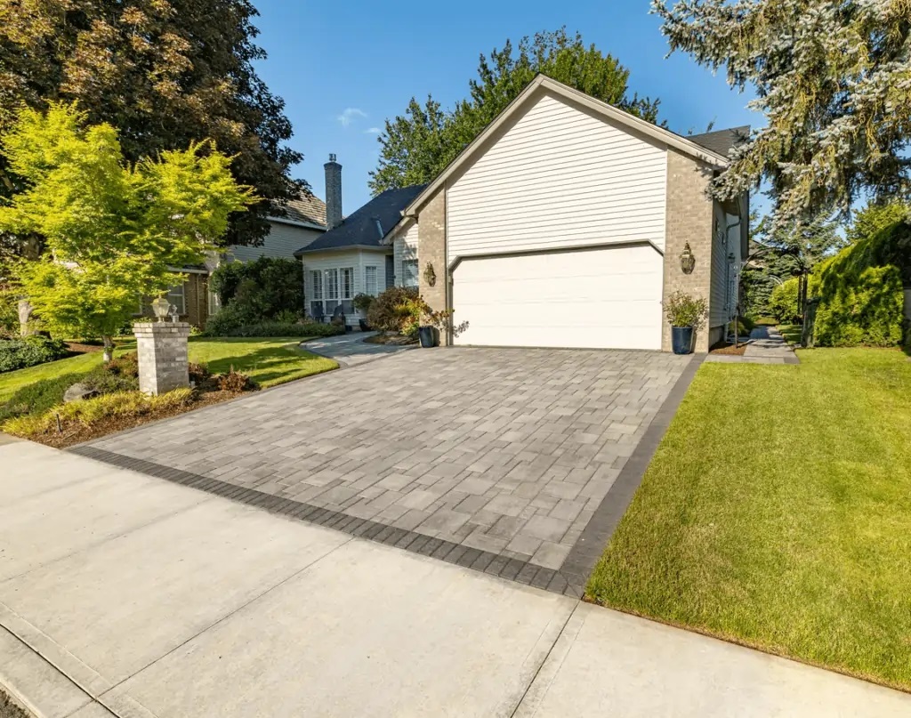 Nueva Era Landscaping cover image