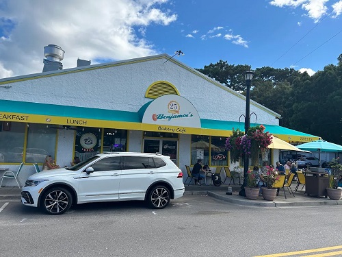 Benjamin's Bakery & Cafe cover
