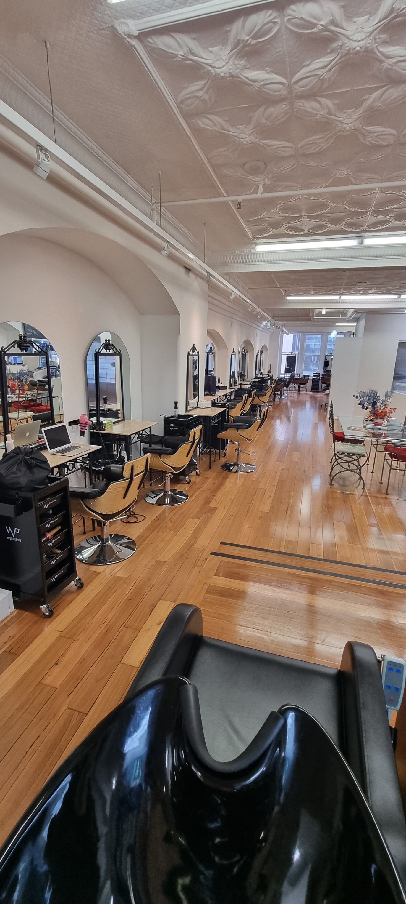 L'Etoile Elite Hair and Beauty Salon cover