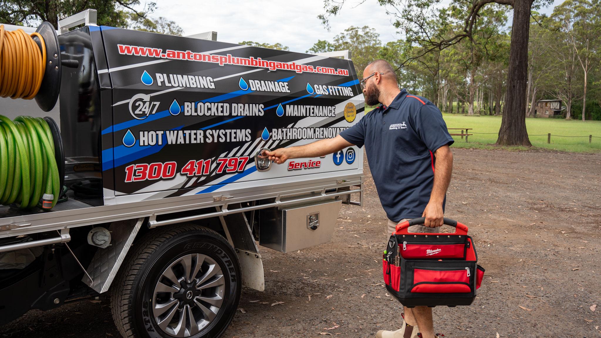 Antons Plumbing and Gas cover