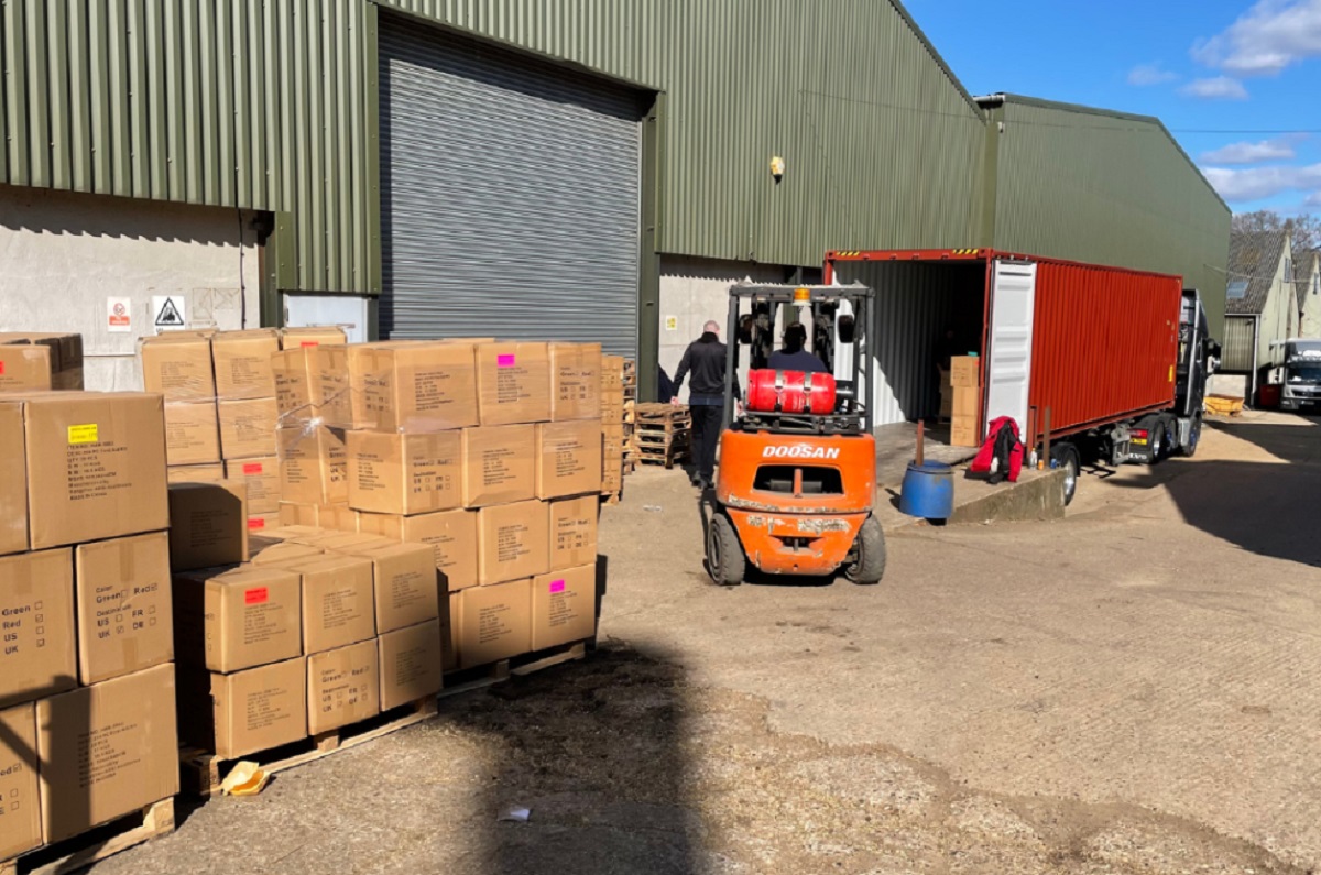 40ft Container Unloading London cover
