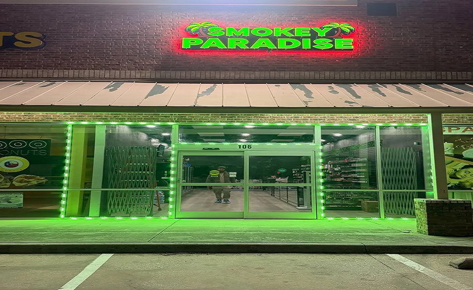 Smokey's Paradise Lewisville cover