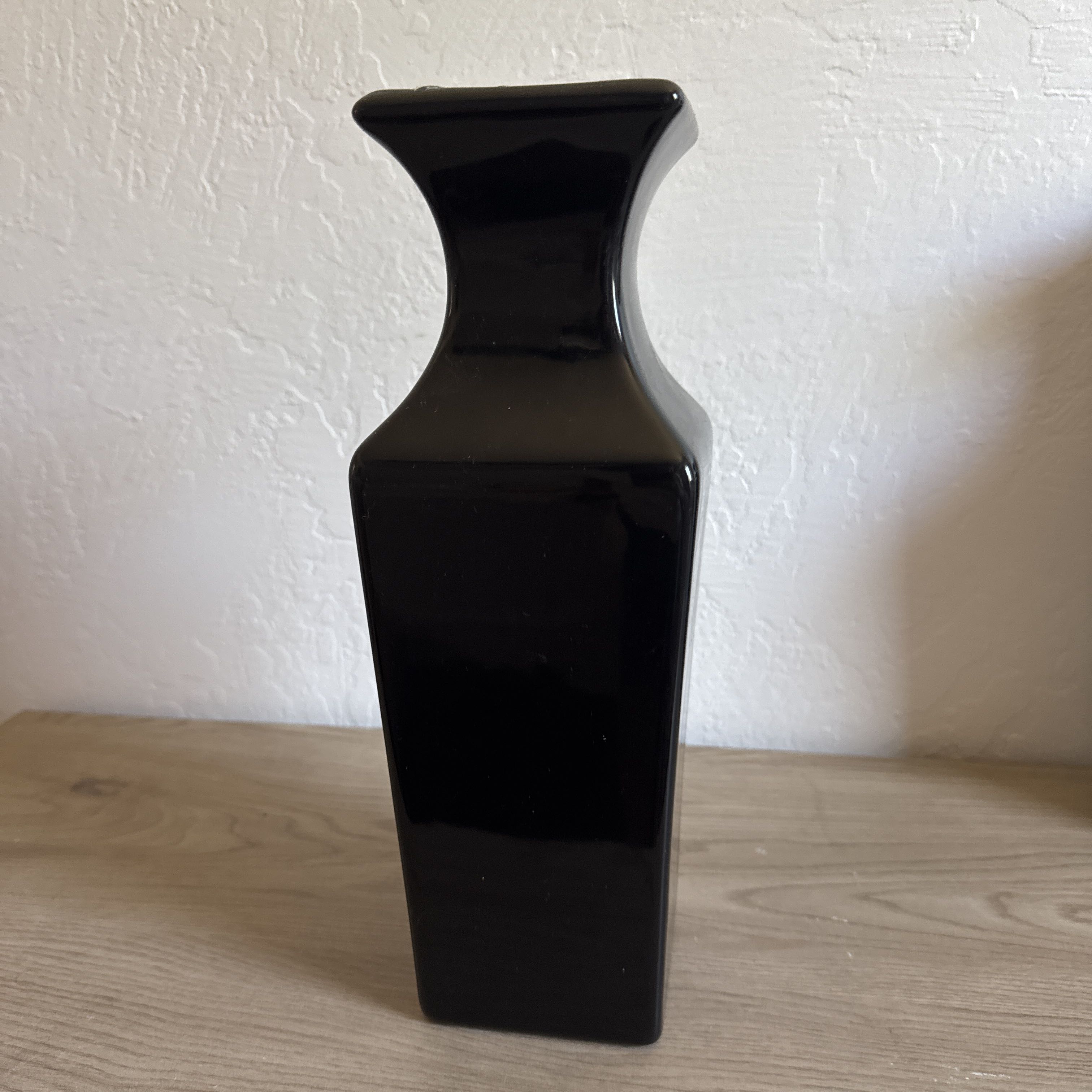 Haegar Black Glazed Floral Ceramic Vase - High Gloss